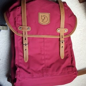 NEW Fjallraven Rucksack No. 21 Medium Plum
